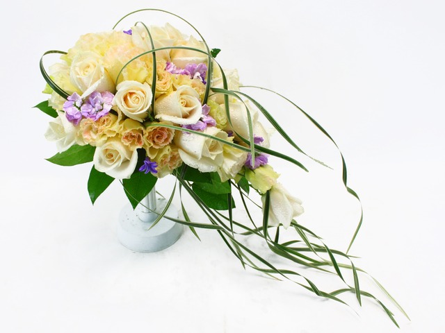 Bridal n Wedding - Wedding Bouquet 18 - L20322 Photo