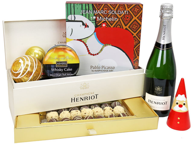 Christmas Gift Hamper - Henriot Champagne Classical Royal Warrant Christmas Gift Box A2 - XH1119A5 Photo