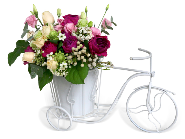Florist Flower Arrangement - Bicycle flower Decor AB13 - L76605673 Photo
