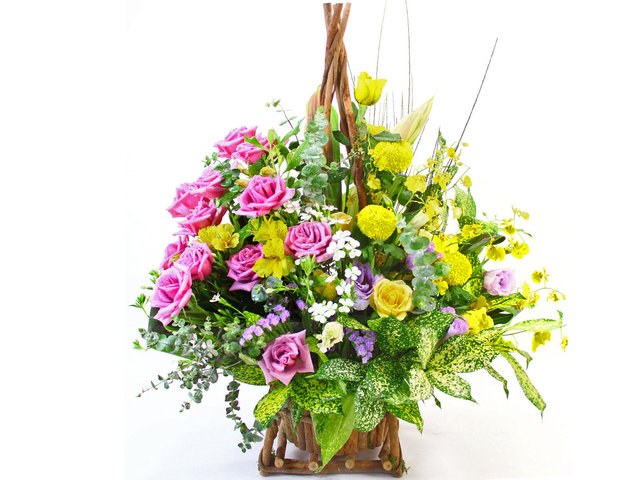 Florist Flower Arrangement - Desktop Basket 3 - L10109 Photo