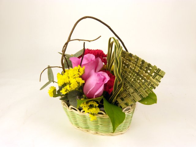 Florist Flower Arrangement - Monthly (O) - P8476 Photo