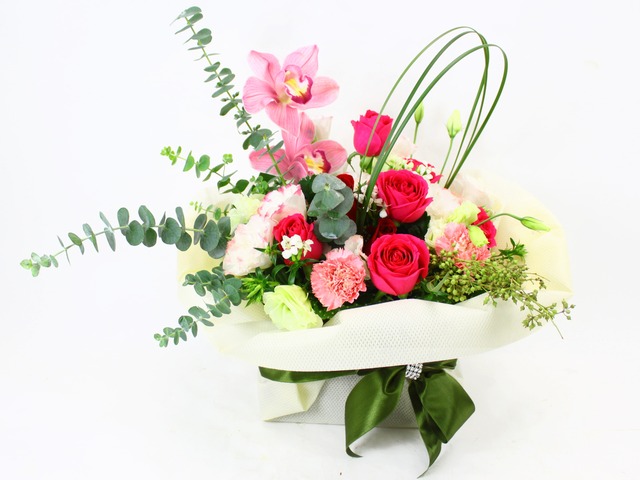 Florist Flower Arrangement - Well Wishes - L10823