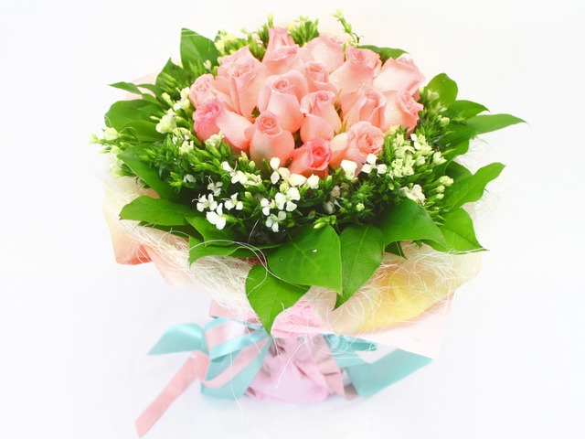 Florist Flower Bouquet - Just Peachy x 18 Bouquet - L16508