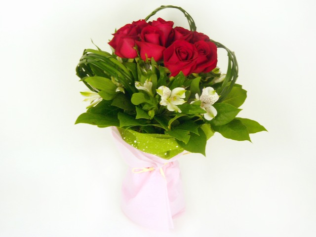 Florist Flower Bouquet - Red Hearts Bouquet - P6793