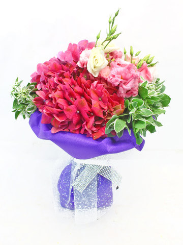 Florist Flower Bouquet - Romance novel's 12 Bouquet - L34669 Photo