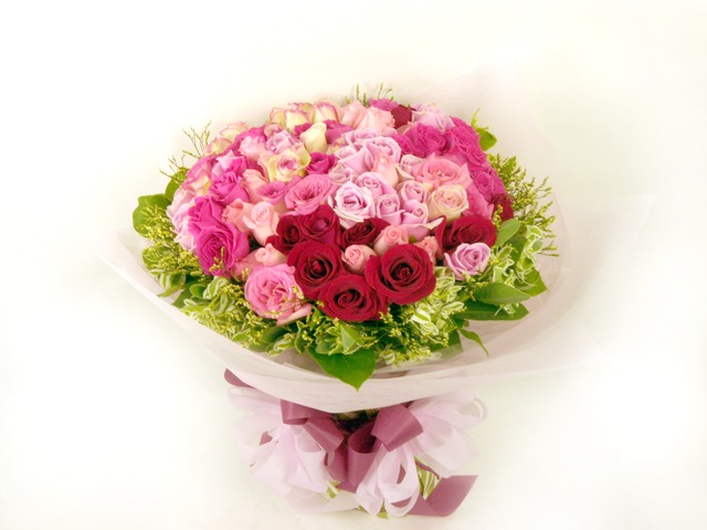 Florist Flower Bouquet - Swirl of Love2 - B5598 Photo