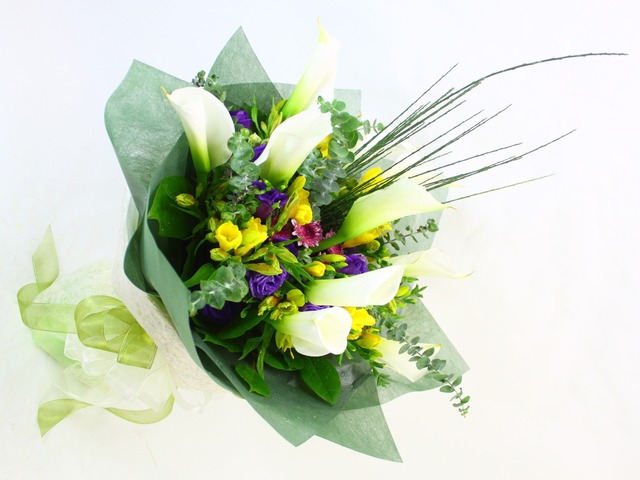 Florist Flower Bouquet - White Knight (white calla lilies Bouquet) - L10065