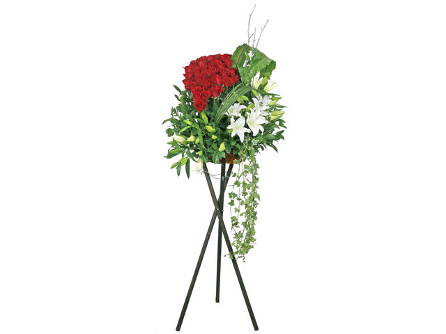 Flower Basket Stand - Italy florist arrangement Collection 34 - L76610521 Photo