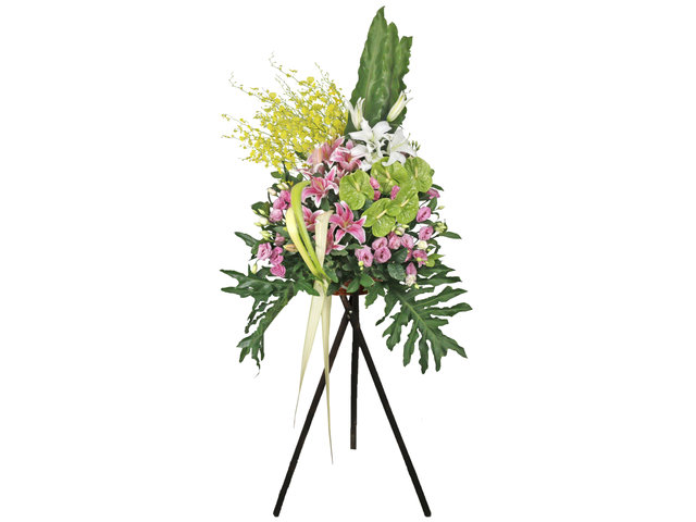 Flower Basket Stand - Opening florist Basket 27 - l76610426 Photo