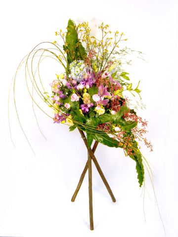 Flower Basket Stand - Radiant Stand - P18564 Photo