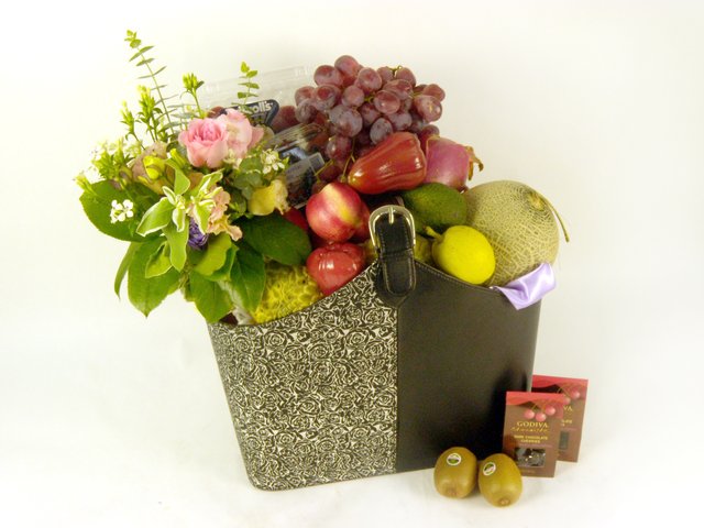 Fruit Basket -  Elegant Fruits Hamper(A) - P16703