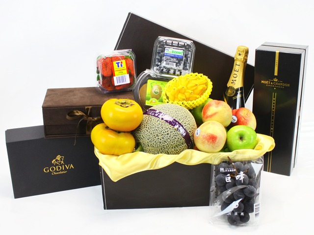Fruit Basket - Delux Fruit hamper 2 - L17613