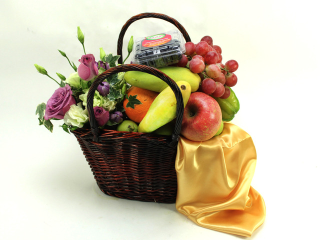 Fruit Basket - Pretty flower n fruit basket A - L05528