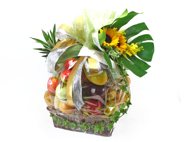 Fruit Basket - Traditional Fruit Basket And Flowers - L38408 Photo