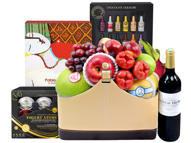 Fruit Basket - Wine Food Gift Hamper With Fruit C24 - L3105895 Photo