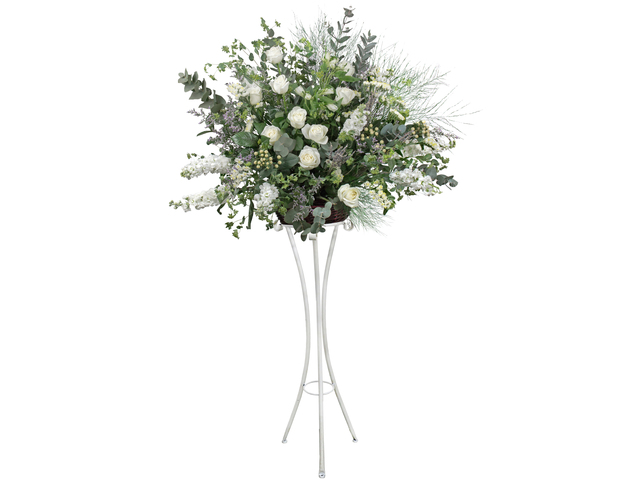 Funeral Flower - Sympathy florist arrangement BT26 - L76600031 Photo