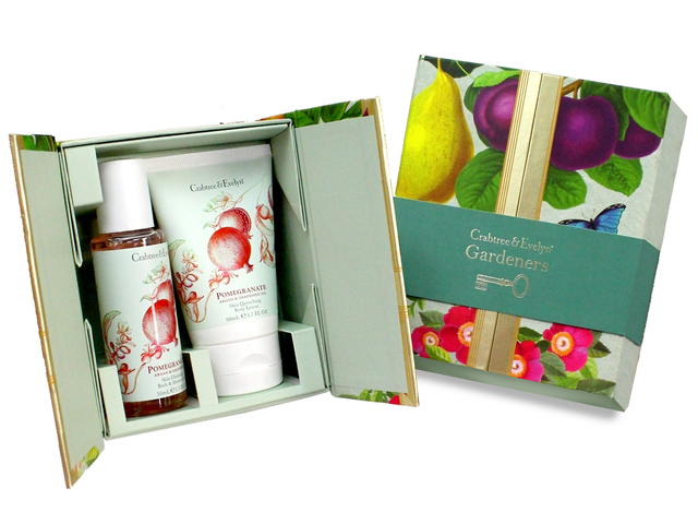 Gift Accessories - Crabtree & Evelyn Body Care Traveller - L3105821 Photo