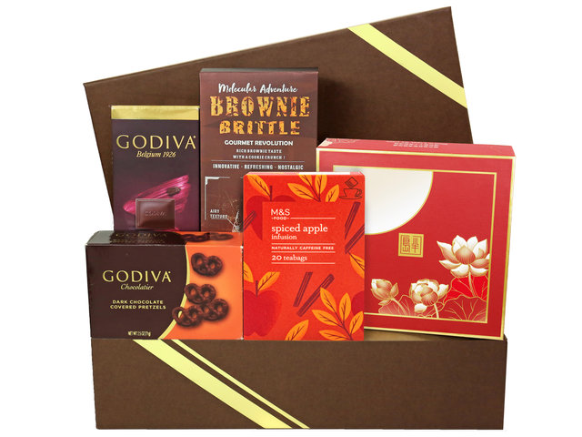 Mid-Autumn Gift Hamper - Mid Autumn Peninsula Moon Cake With Fancy Chocolate Gift Hamper FH121 - M30720A5 Photo