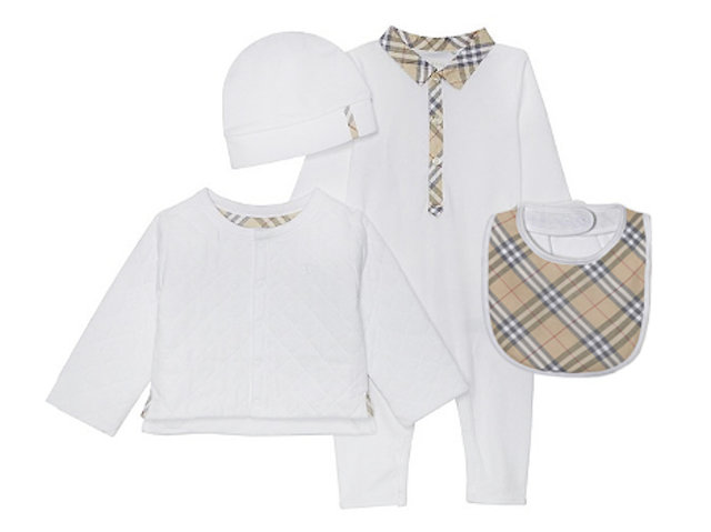 New Born Baby Gift - Burberry Check Detail Four-piece Baby Gift Set - EB0507A4 Photo