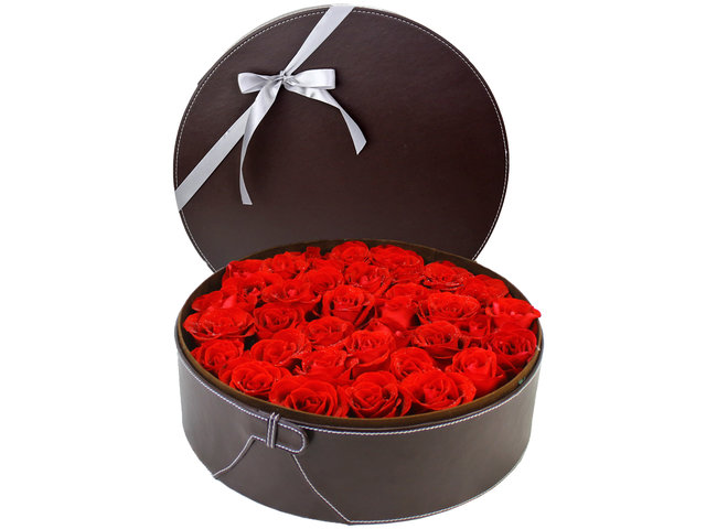 Valentines Day Flower n Gift - Valentine's box - 30 roses - K05139v Photo