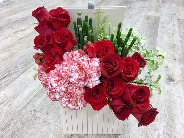Weekly Import Flower - Mother's day - Rose & Diathus Foral Box LED08 - 1BB0505A1 Photo