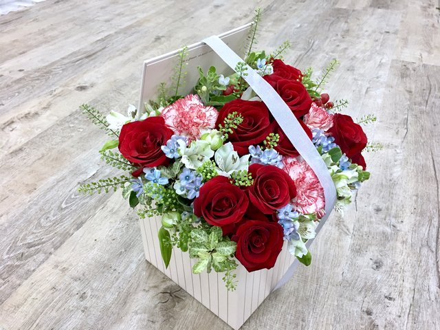 Weekly Import Flower - Mother's day - Rose & Diathus Foral Box LED20 - 1BB0505A2 Photo
