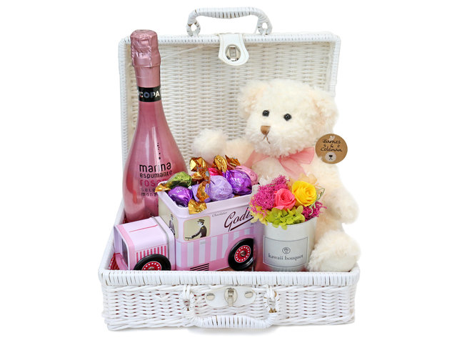 Wine n Food Hamper - Birthday gift basket H1 - TNP0426D3 Photo