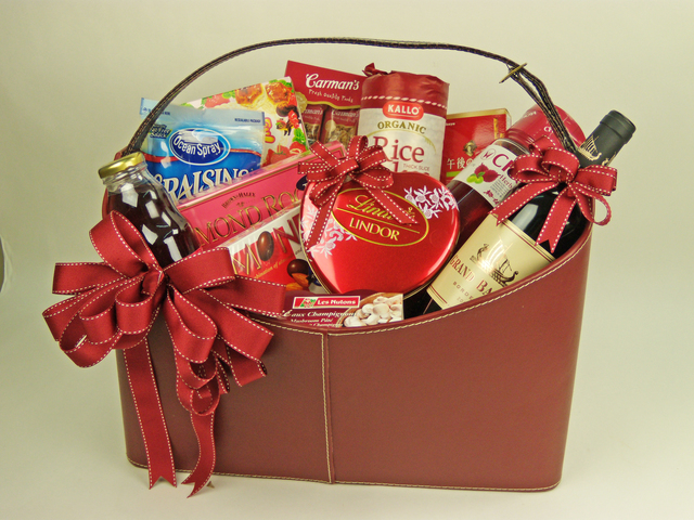 Wine n Food Hamper - Delectable Selection (F) - P1955 Photo