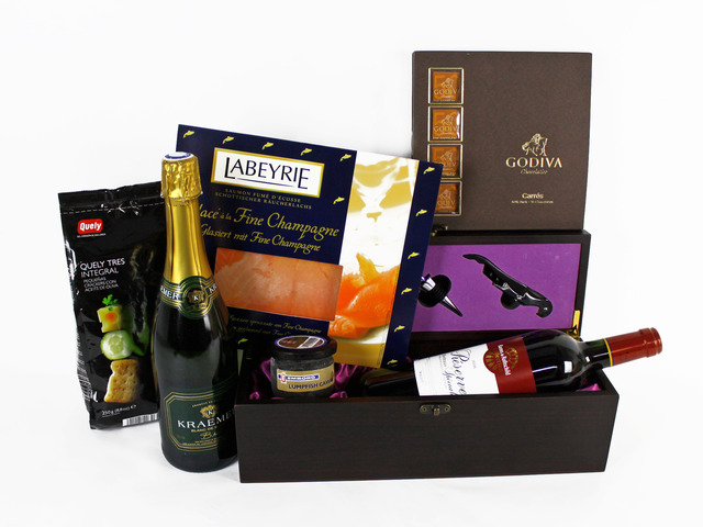 Wine n Food Hamper - winebox - L19151