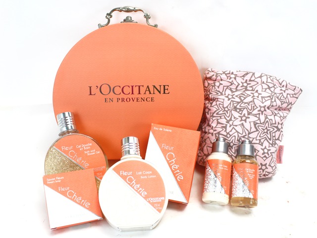 花店附加禮物 - L'Occitane 護膚香水禮盒 - L33016 Photo