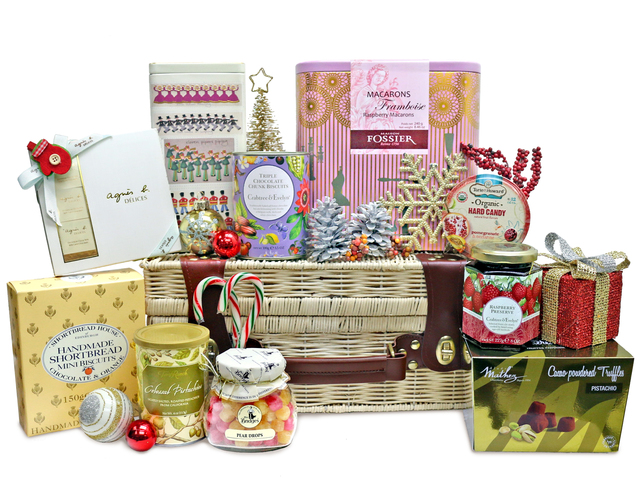 Christmas Gift Hamper - Christmas Gift Basket S33 - L36667002 Photo