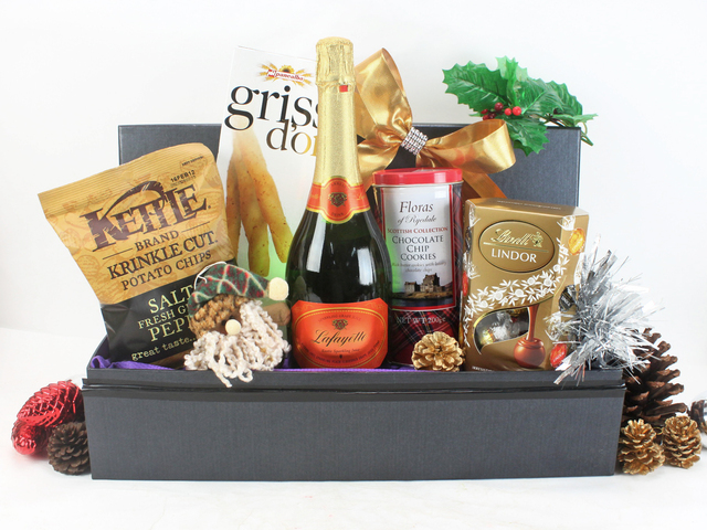 Christmas Gift Hamper - Christmas Gift Hamper 2 - L53975 Photo