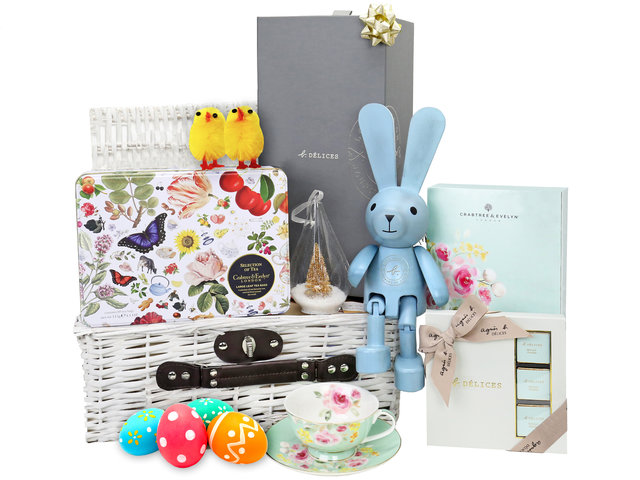 Easter Gift Hampers - agnes b Easter Gift Hampers AE01 - ER0323A1 Photo