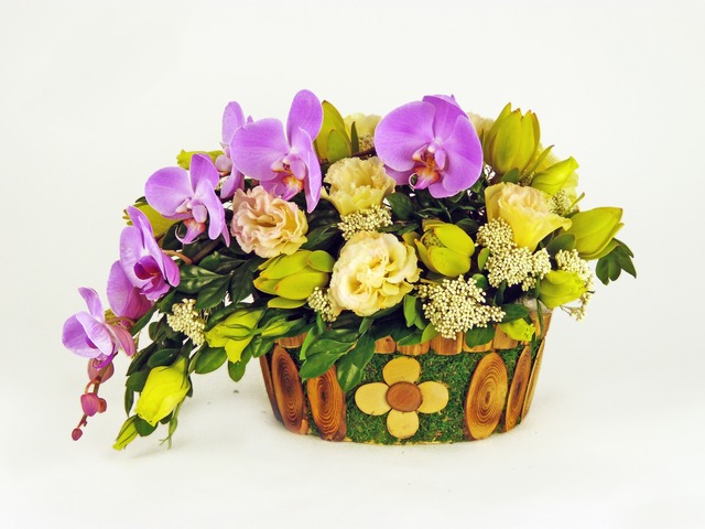 Florist Flower Arrangement - On Cloud Nine - P2400 Photo