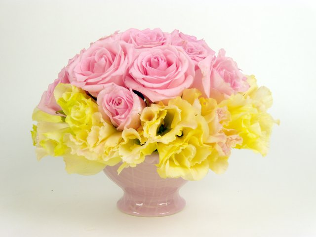 Florist Flower Arrangement - Wedding Decor (F) - P9076 Photo