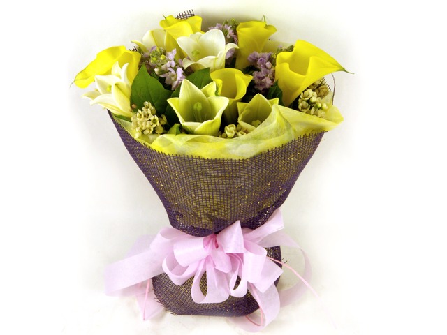 Florist Flower Bouquet - Calla-ful Bouquet - P15747 Photo