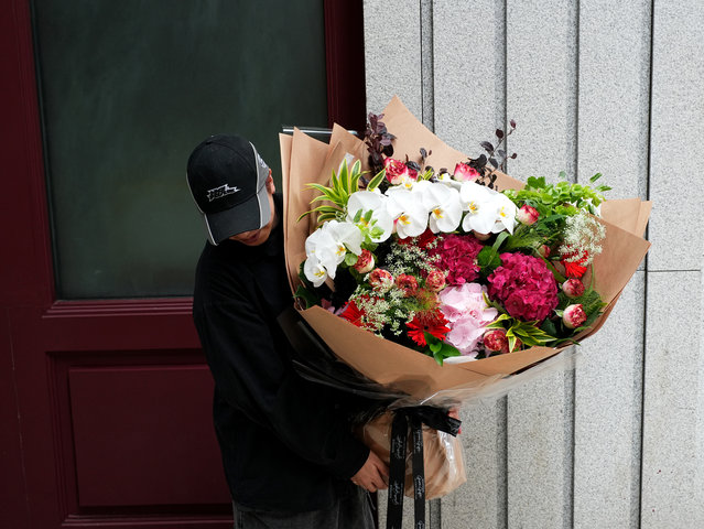 Florist Flower Bouquet - Giant Orchid & Hydrangea Bouquet JB02 - B2S0617A3 Photo