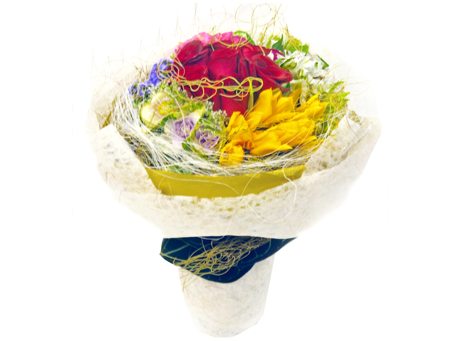 Florist Flower Bouquet - Love's Nest Bouquet - P4130 Photo