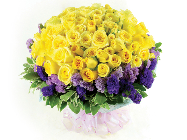 Florist Flower Bouquet - Yellow Love Fever (101 Rose Bouquet) - L06133 Photo