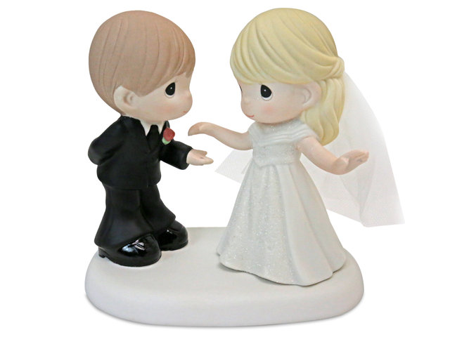 precious moments dolls bride and groom