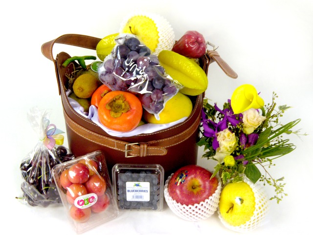 Fruit Basket - Elegant Fruits Hamper B2 - P16308 Photo