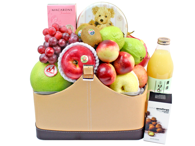 Fruit Basket - Wine Food Gift Hamper C21 - L3105898 Photo