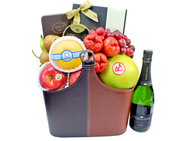 Fruit Basket - Wine Food Gift Hamper C22 - L3105977 Photo