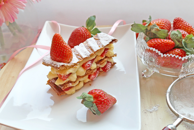 Gift Accessories - mille-feuille1 - FOOD000125 Photo