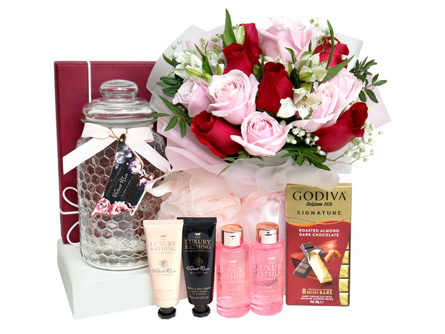 Order Flowers in Box - Valentine's Day Grace Cole Bath Set With Flower Bouquet VA01 - VB20208A1 Photo