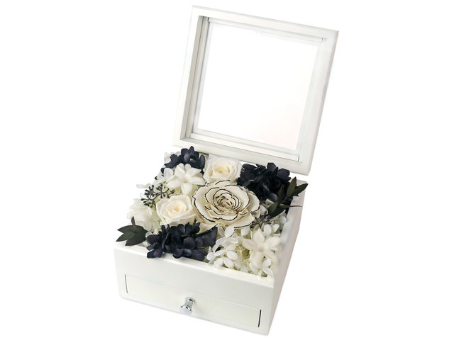 Preserved Forever Flower - Elegant Black and White Flower Box M52 - L44000088 Photo