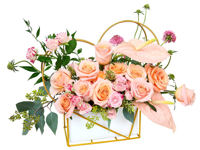 VIP - Heart-Shaped Rose Table Flower Arrangement FD012 - VE1112A2 Photo