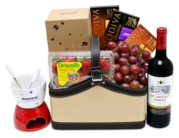 Wine n Food Hamper -  Chocolate fondue Gift Set - L76602009 Photo
