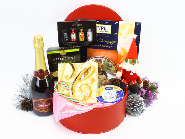 Wine n Food Hamper - Christmas Gift Hamper C - L19177 Photo