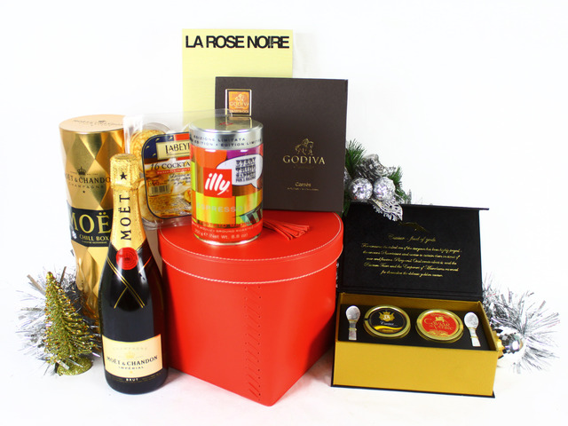 Wine n Food Hamper - Christmas Gift Hamper W - L19348 Photo